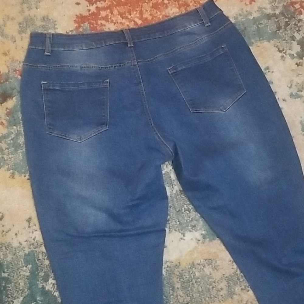 Plus size Jeans - Picture 12 of 13